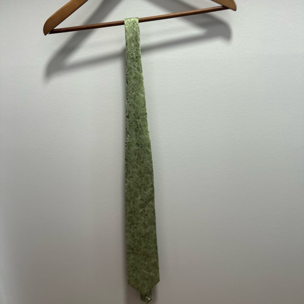 Green Polka Dot Silk Tie